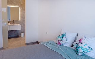 Villa Naranjo - Las Colinas - Slaapkamer 3 met privé badkamer