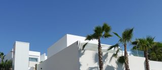 Villa Naranjo luxe vakantiehuis te huur alicante campoamor spanje header zon palmboom
