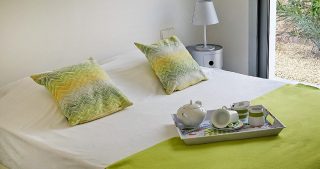 Villa Naranjo luxe vakantiehuis te huur alicante campoamor spanje slaapkamer ontbijt bed